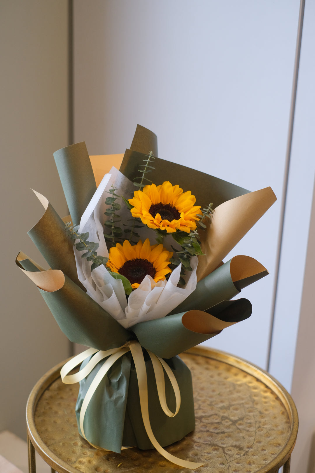 A very grammable cute posy! Sunflowers & eucalyptus to celebrate their milestone. Order now from Penang's trusted florist for same-day delivery!