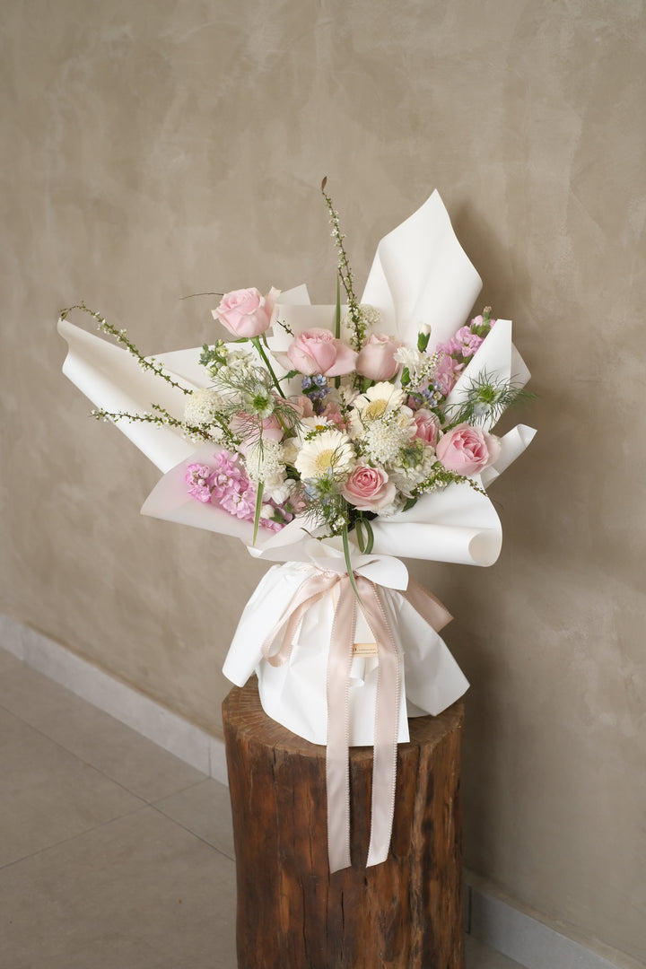 This flawless combination of pink come together to exude a sophisticated and charming bouquet, it’s simple irresistible, omakase bouquet by your master florist in Penang, Bamboo Green Florist, same day bouquet delivery in Penang