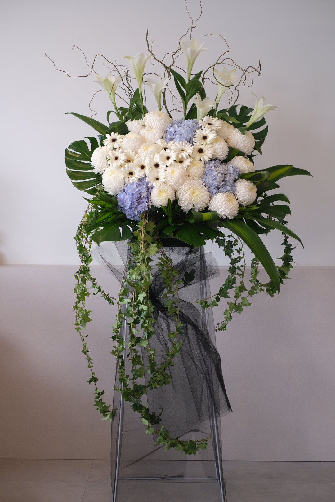Bamboo florist is the local florist in georgetown Penang Island, we send condolences wreath to your love ones, place your order same day before 1pm to entitle same day delivery. Hand delivered by our expert team. For same day condolences flowers delivery in Penang.