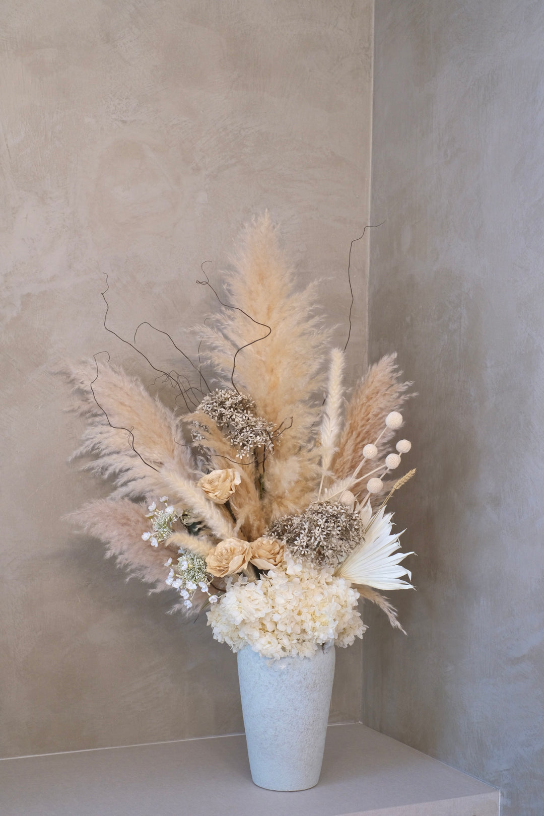 Baby breath in cream, hare tail grass flower arrangement, cream rose florist online