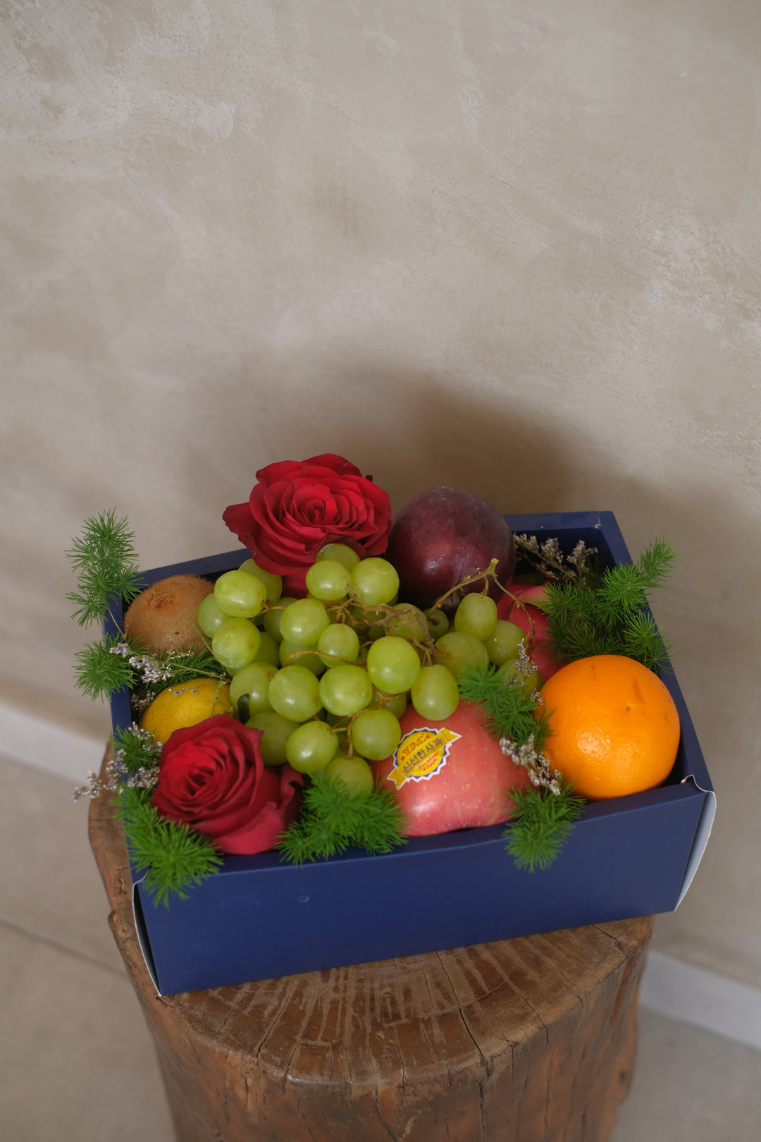 It's always a good time to send someone you care about a sweet, nutritious gift. This lovely box is brimming with a succulent selection of freshest fruit.  Send it as part of a care package to your favorite person of the world, thank a friend for their kindness, send your wishes for a quick recovery, or even enjoy the Luscious Favorites Fruit Box yourself. Same day fruit basket delivery in Penang.