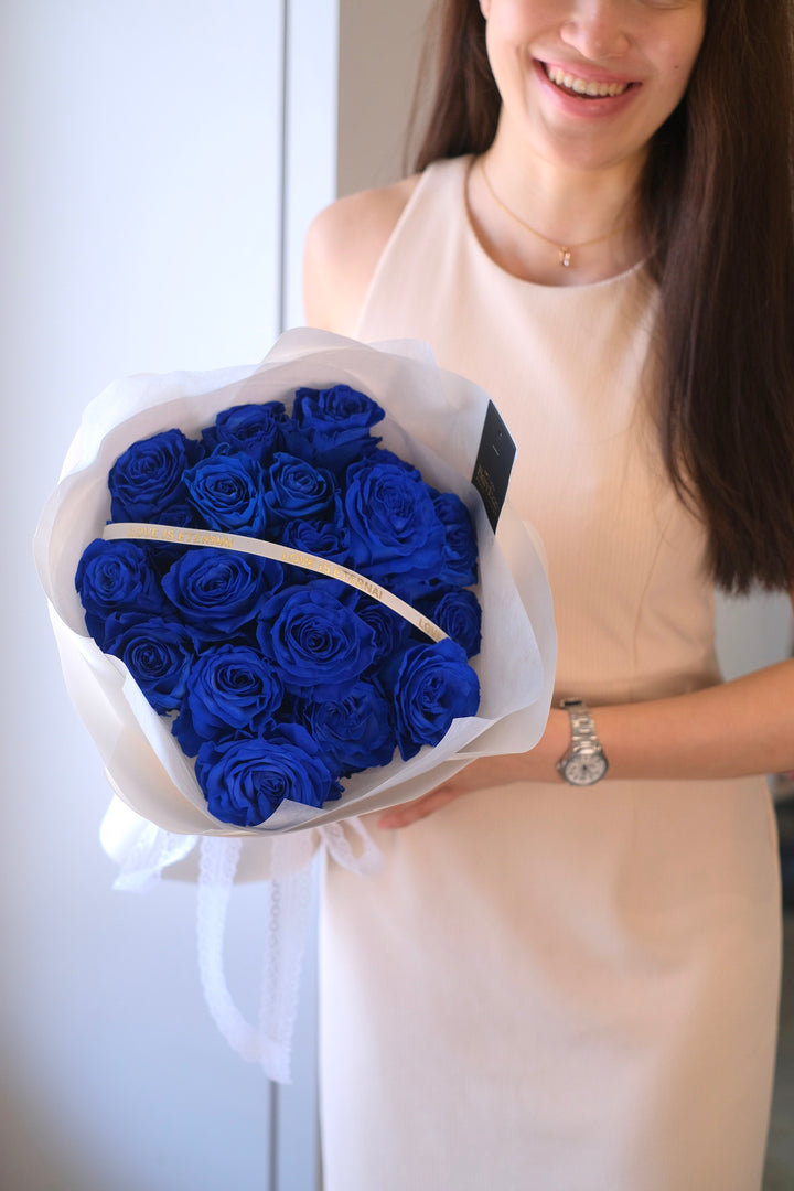 Shop blue roses in Penang with Bamboo Green Florist, fresh flowers delivery in Penang to yourdoorstep.