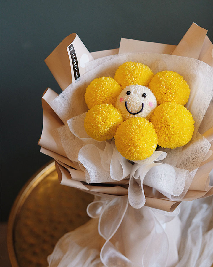 smiley yellow bouquet of flowers delivery, florist near me, alternative to flower chimp penang