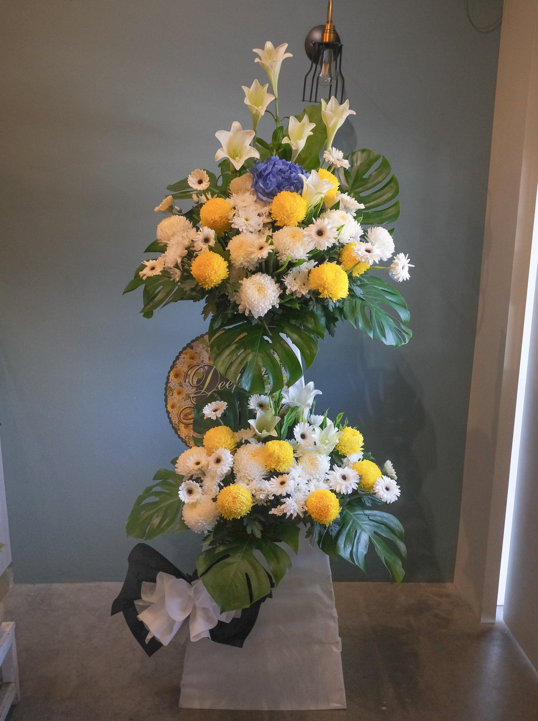 white daisies and yellow pompom, customised flower bouquet by Bamboo Green Florist floristry, same day flower delivery
