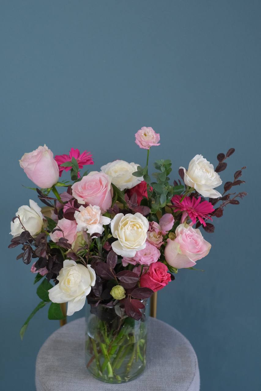 Omakase Vase (Pink Romance)