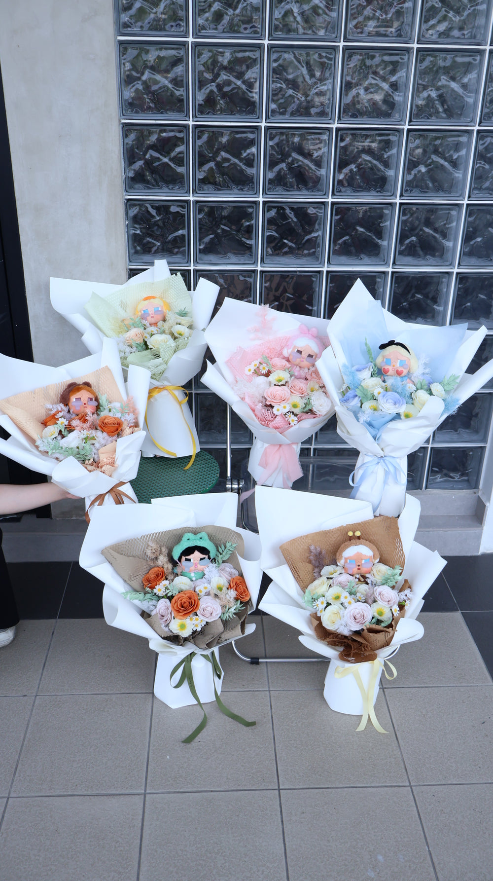 A unique arrangement of soap flowers, beautifully crafted for lasting elegance. A perfect gift that stays fresh forever. Order online from Bamboo Green Florist, your trusted Penang florist.