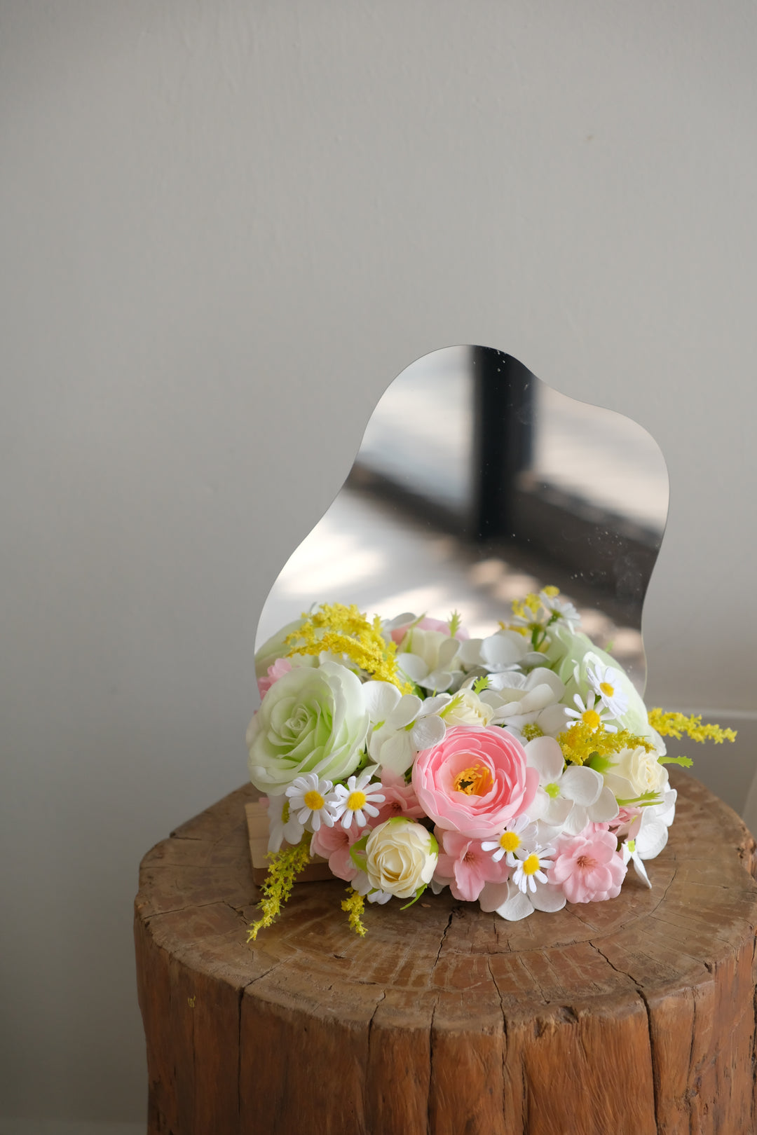 De Paws - Table Acrylic Mirror