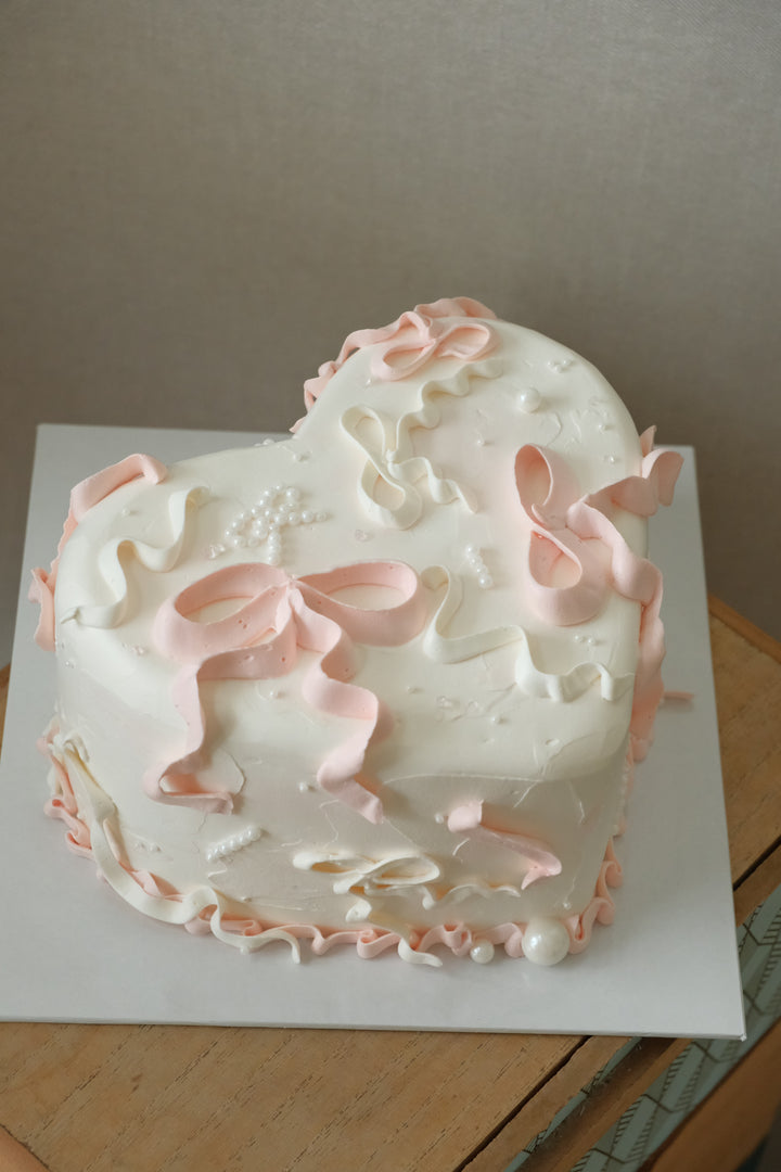 Sweet Bow Cake