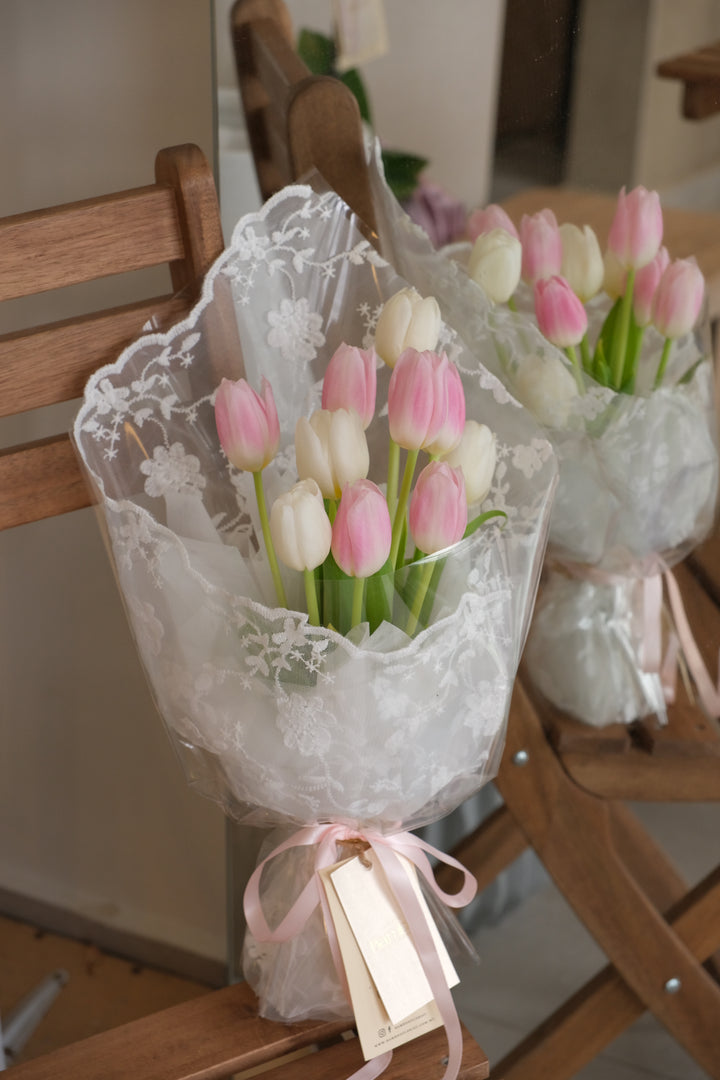 Lace Tulips
