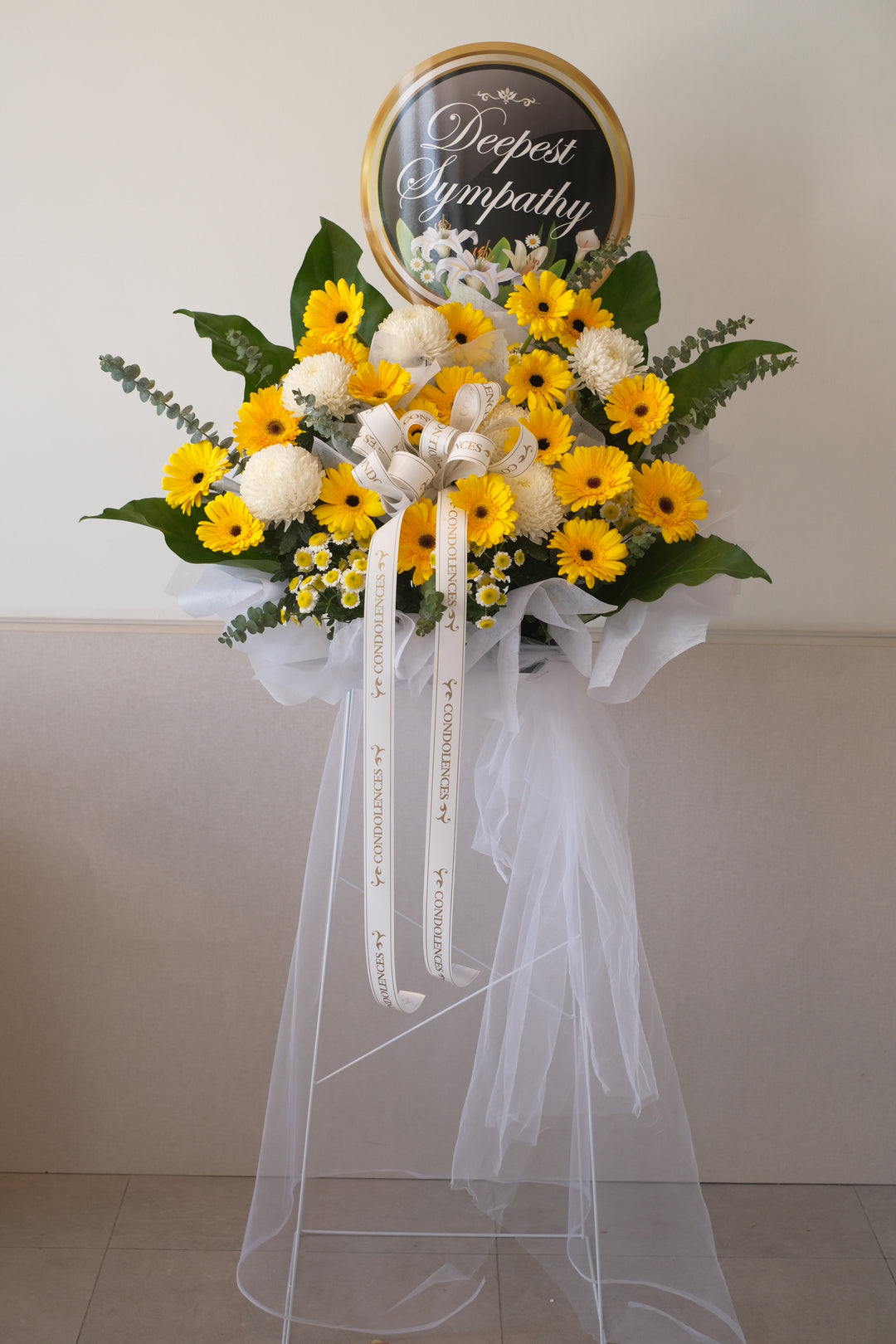 Yellow daisies for condolences occasions delivery in penang