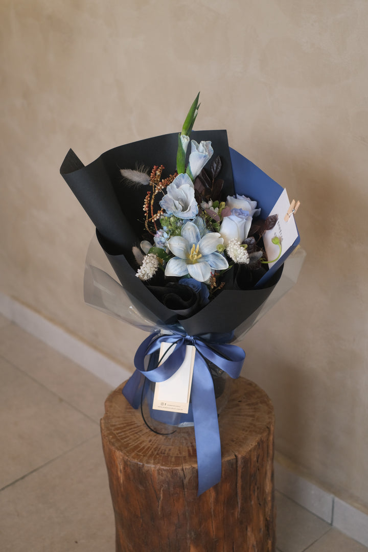 Omakase Bouquet (It's Blue)