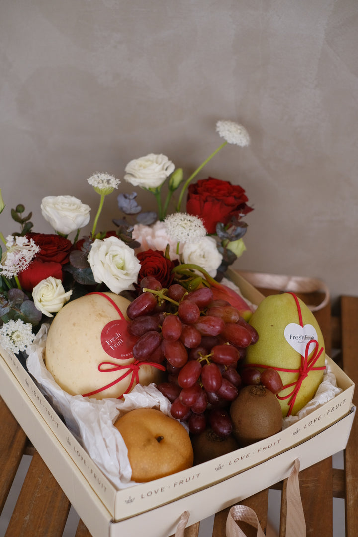 Fresh, seasonal fruit same day delivery to Penang, Butterworth, Perai, Chai Leng Park, Kulim, Bukit Tengah by Bamboo Green Florist. Care package fruit boxes, carefully packed to your love. Same day fruit basket delivery in Penang and Butterworth.