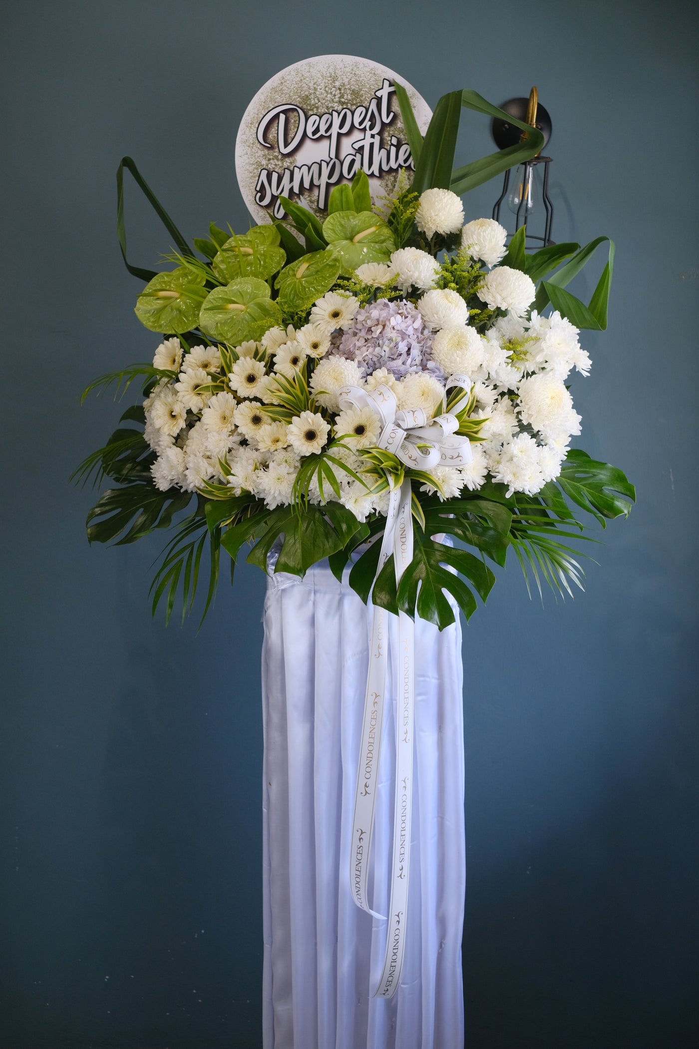 condolences flower penang, flower deliver kedah, flower deliver perak by Bamboo Green Florist, alternative florist than flower chimp penang