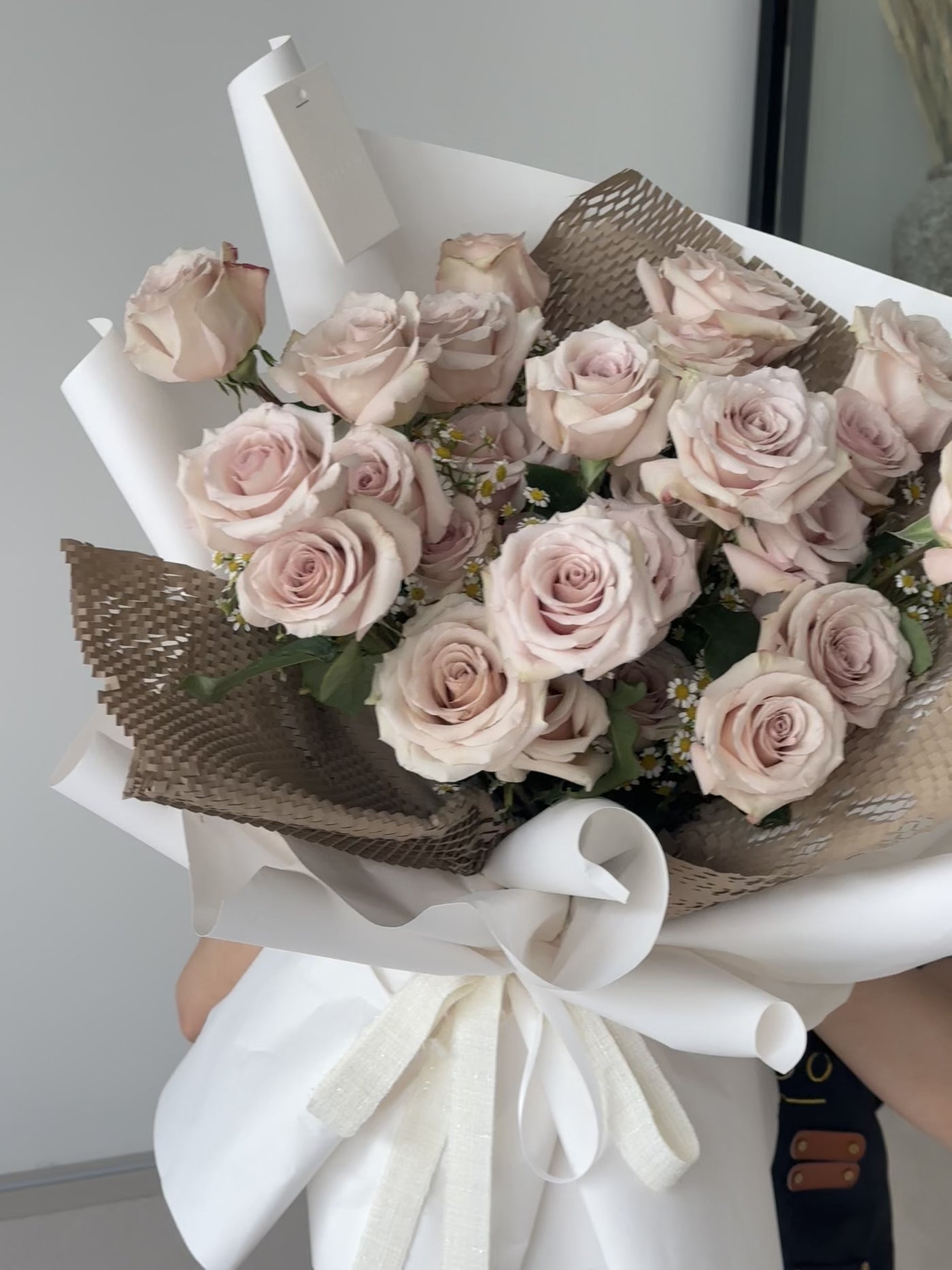 bouquet of rose, same day delivery flower, floristry, bridal bouquet