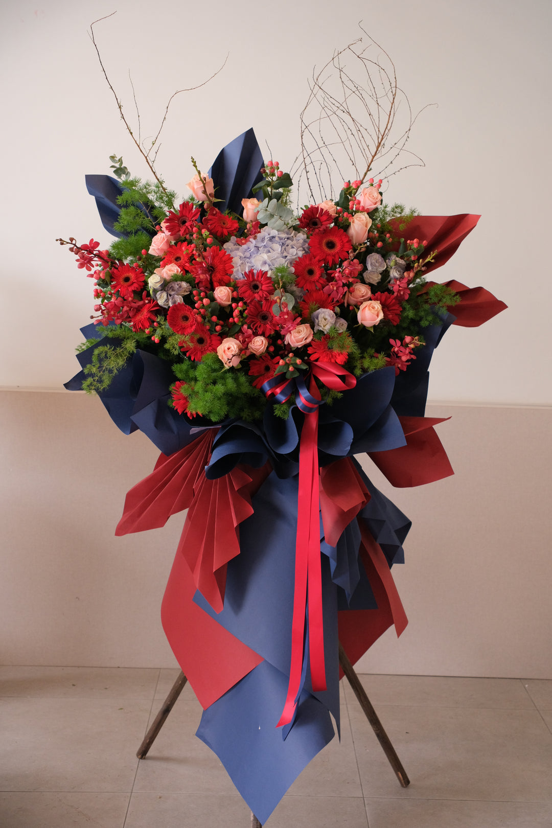 impressive colour blocking flowers for grand opening 