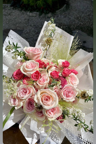 This flawless combination of pink come together to exude a sophisticated and charming bouquet, it’s simple irresistible, omakase bouquet by your master florist in Penang, Bamboo Green Florist, same day bouquet delivery in Penang