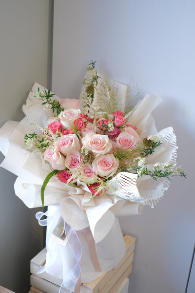 This flawless combination of pink come together to exude a sophisticated and charming bouquet, it’s simple irresistible, omakase bouquet by your master florist in Penang, Bamboo Green Florist, same day bouquet delivery in Penang
