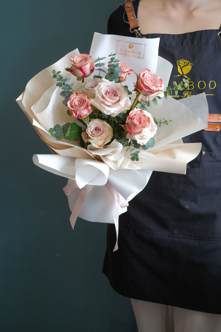 Express your romance with this premium Ecuadorian quicksand & cappuccino roses with eucalyptus leaves as flowers for valentine day.  Photo shown 12 stalks. Same day bouquet delivery in Penang