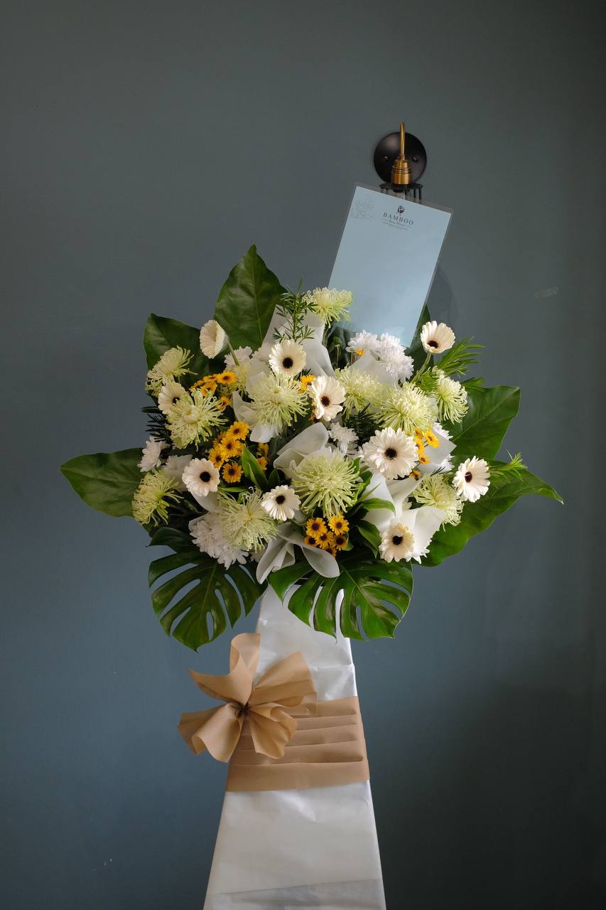 express your sympathy with customised flower bouquet, condolences flower penang, alternative to bloomthis penang